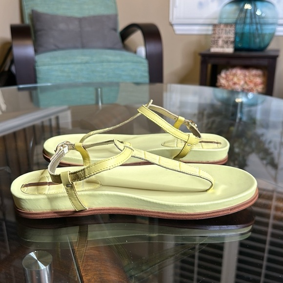 New Sam Edelman Naomi pale yellow sandal 💛 - Picture 5 of 14